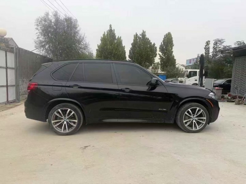 东营17年宝马X58