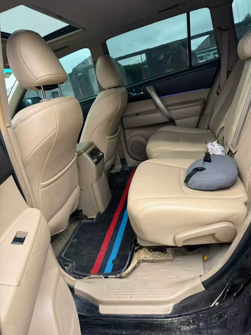 鹤壁14年丰田汉兰达9