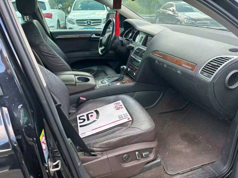 台州15年奥迪Q77