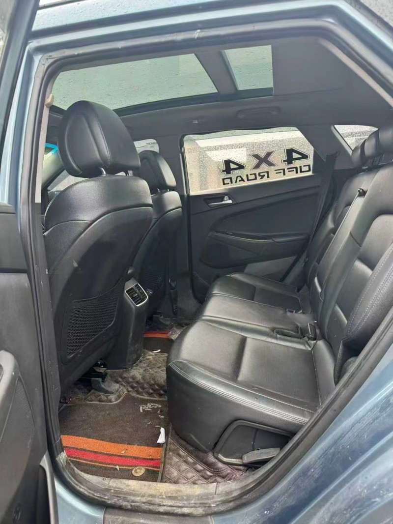 鹤壁16年现代途胜9