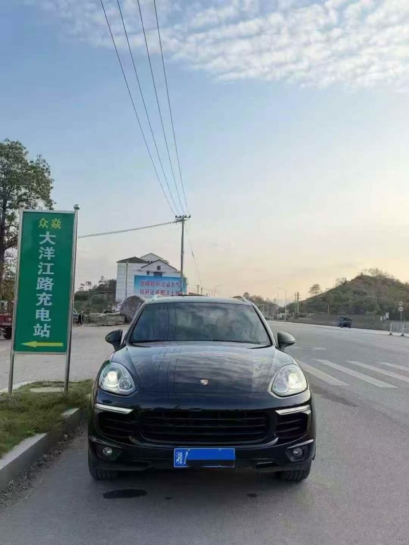 邵阳18年保时捷卡宴1