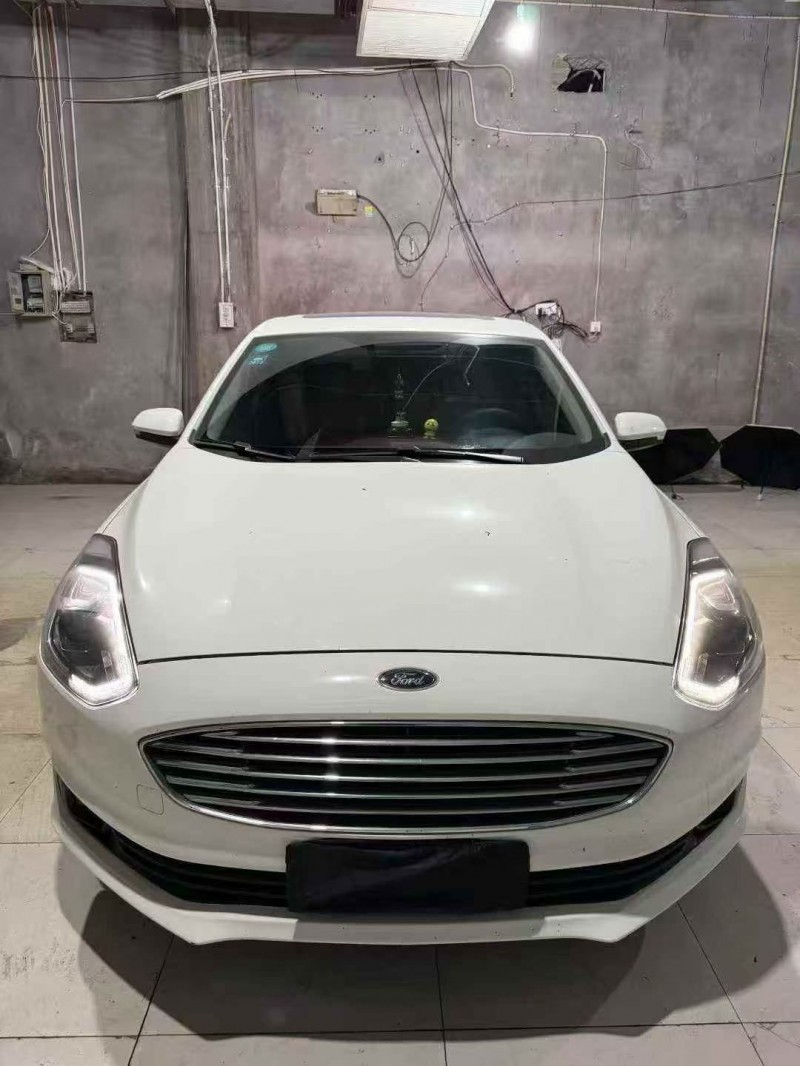 苏州20年福特福睿斯1