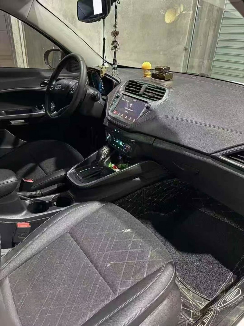 苏州20年福特福睿斯4