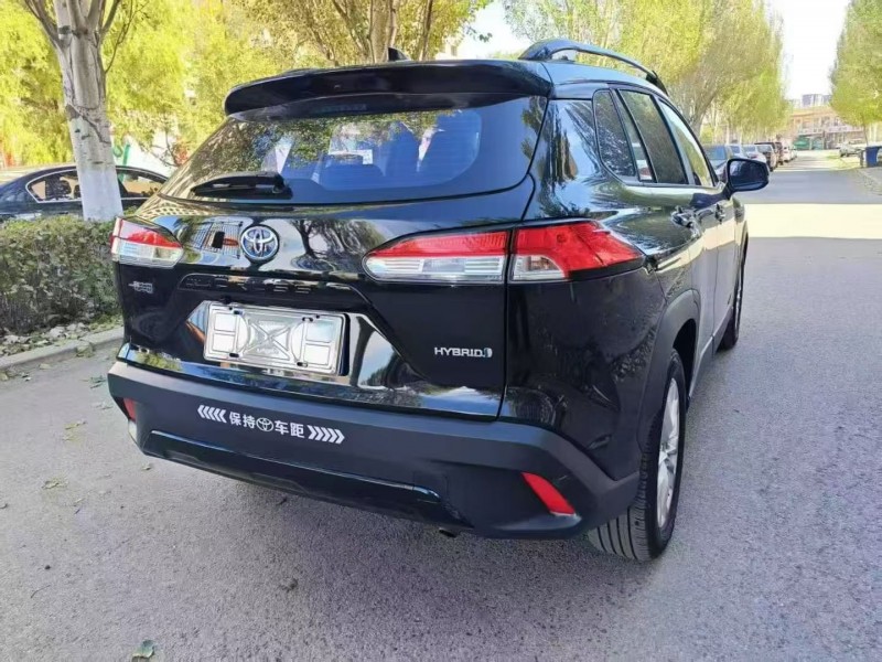 乌海24年丰田锐放7