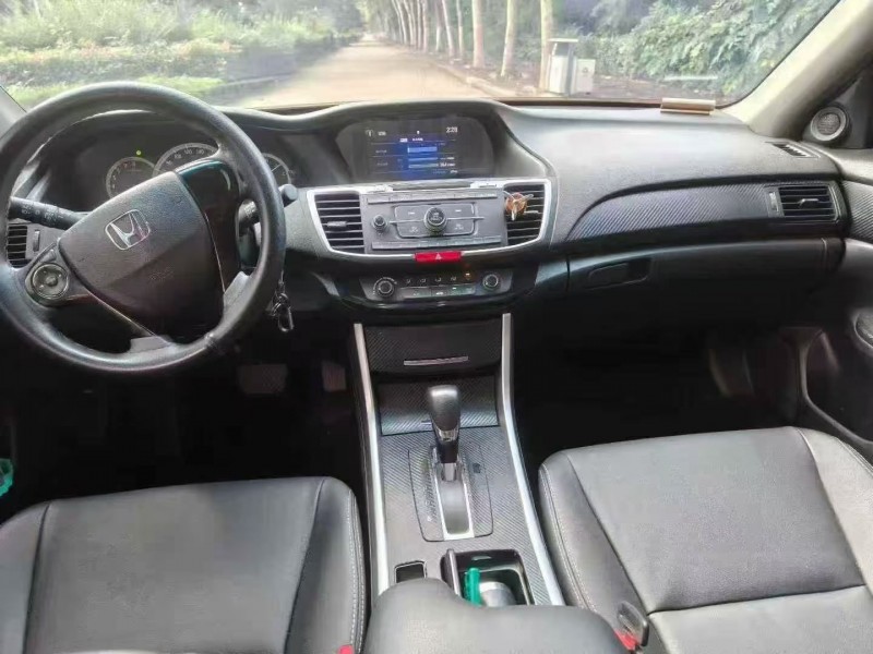 鹤壁17年本田雅阁5