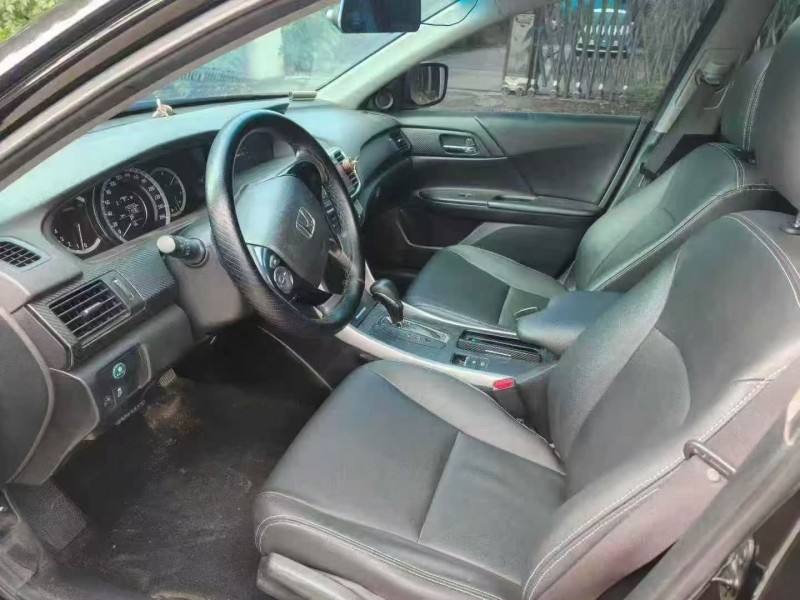 鹤壁17年本田雅阁6