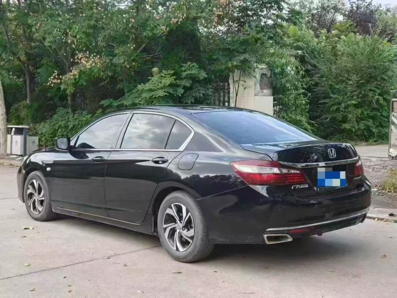 鹤壁17年本田雅阁7