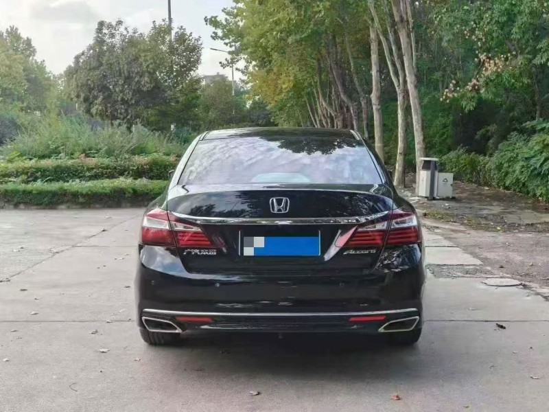 鹤壁17年本田雅阁9