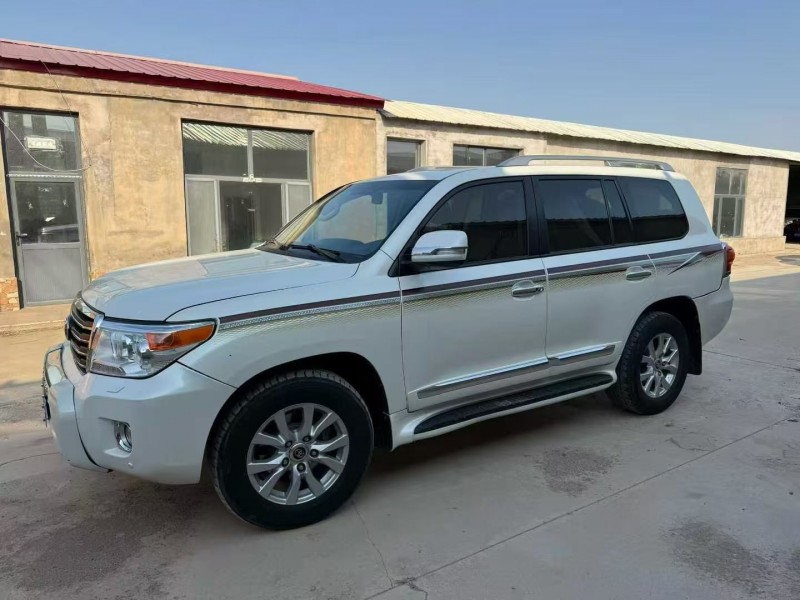 赤峰14年丰田兰德酷路泽3