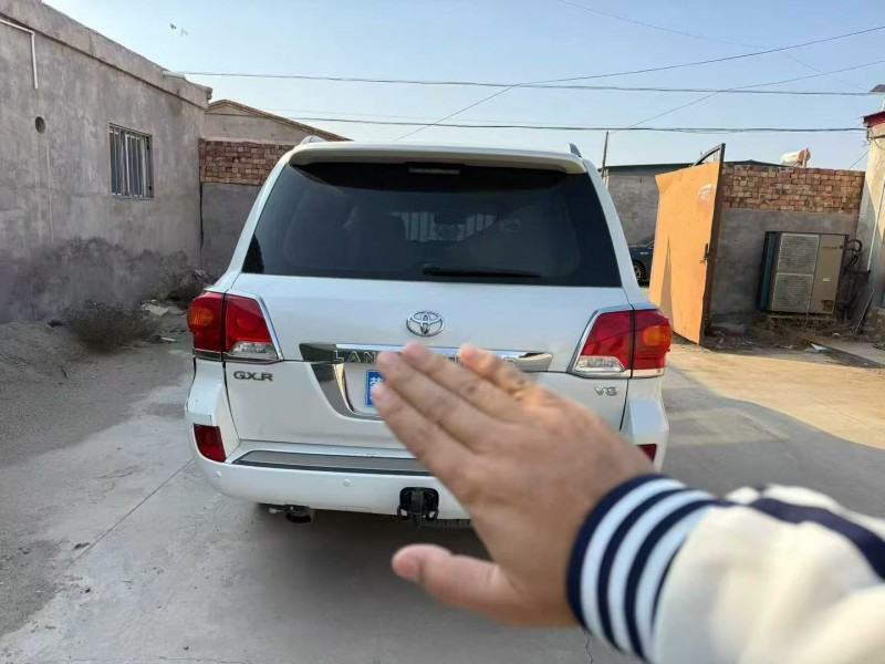 赤峰14年丰田兰德酷路泽6