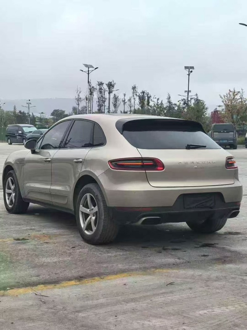 常州16年保时捷Macan8