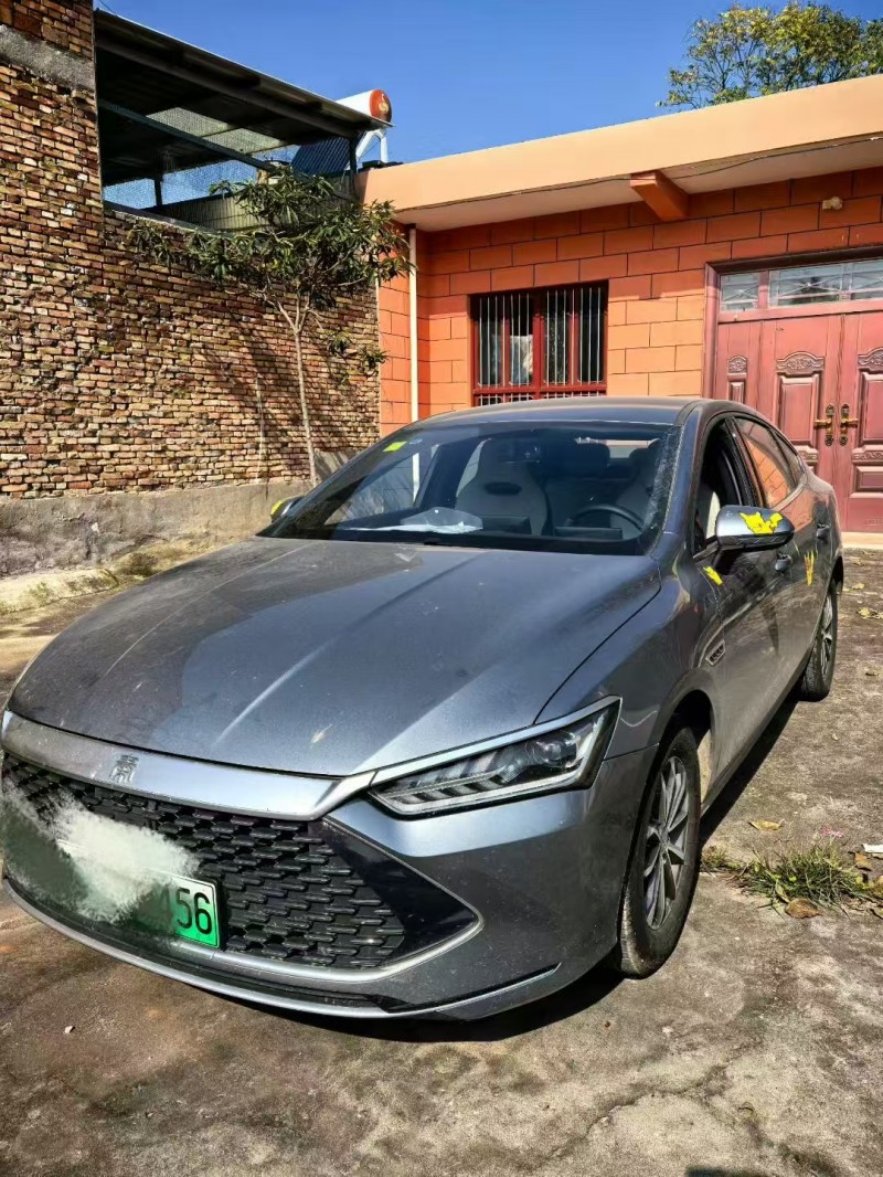 咸阳25年比亚迪秦2