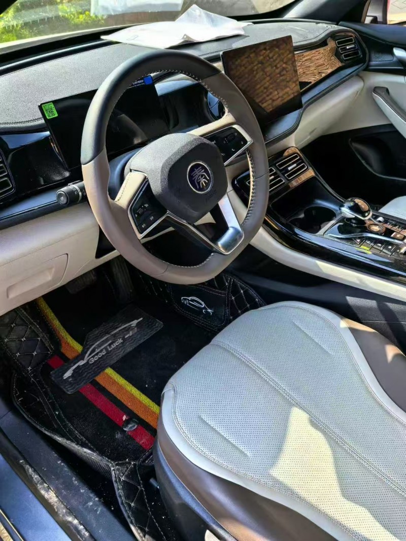 咸阳25年比亚迪秦9