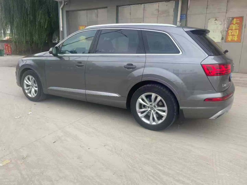保定16年奥迪Q77