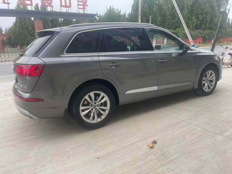 保定16年奥迪Q78
