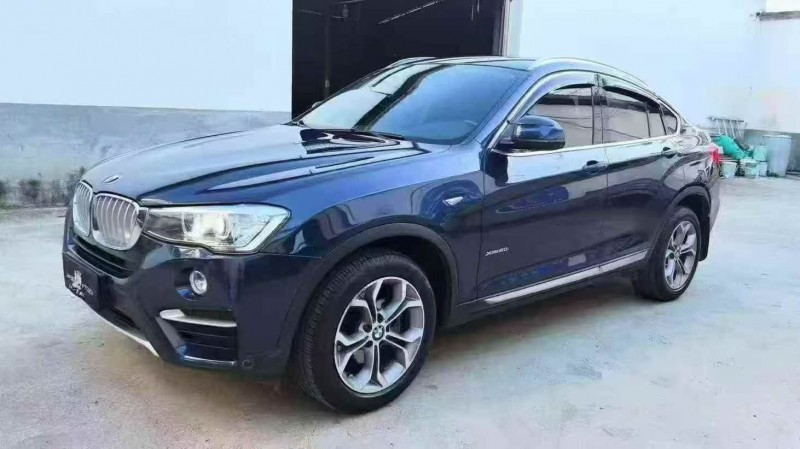 保山18年宝马X43