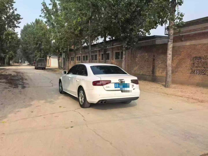 保定14年奥迪A4L5