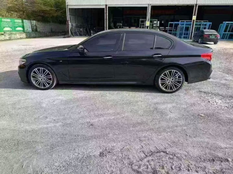 桂林18年宝马5系3