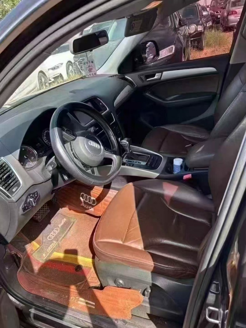 青岛14年奥迪Q56