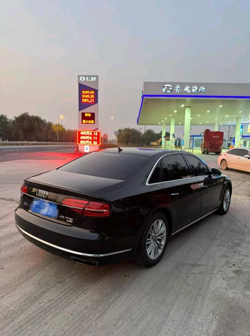 东营15年奥迪A8L8