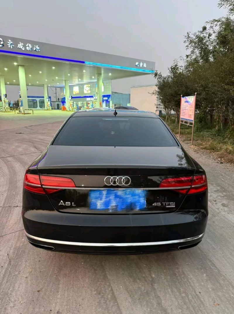 东营15年奥迪A8L9