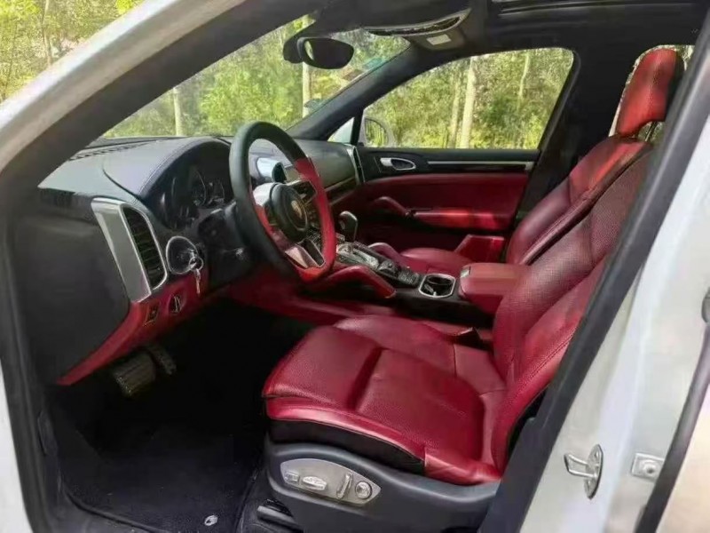 安阳17年保时捷卡宴4