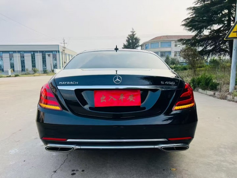 青岛19年奔驰迈巴赫S级7
