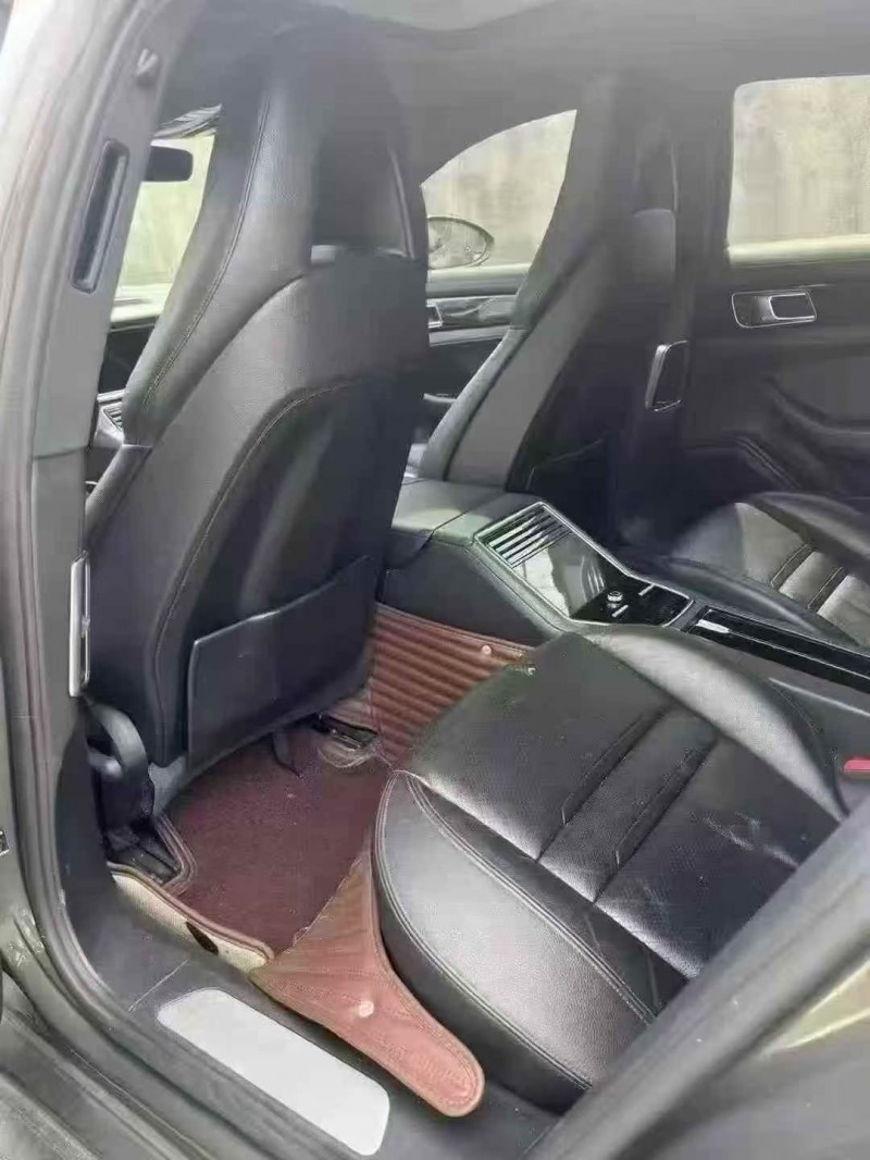 邵阳17年保时捷帕拉梅拉6