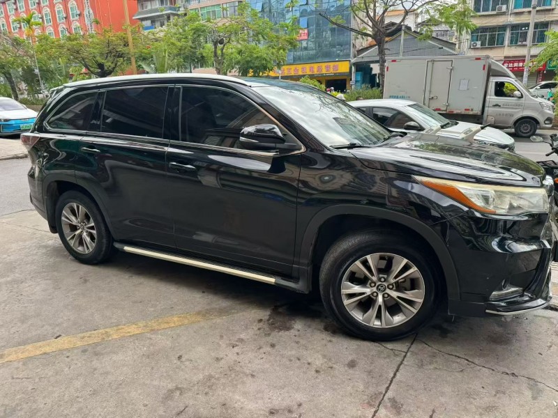 玉溪17年丰田汉兰达2