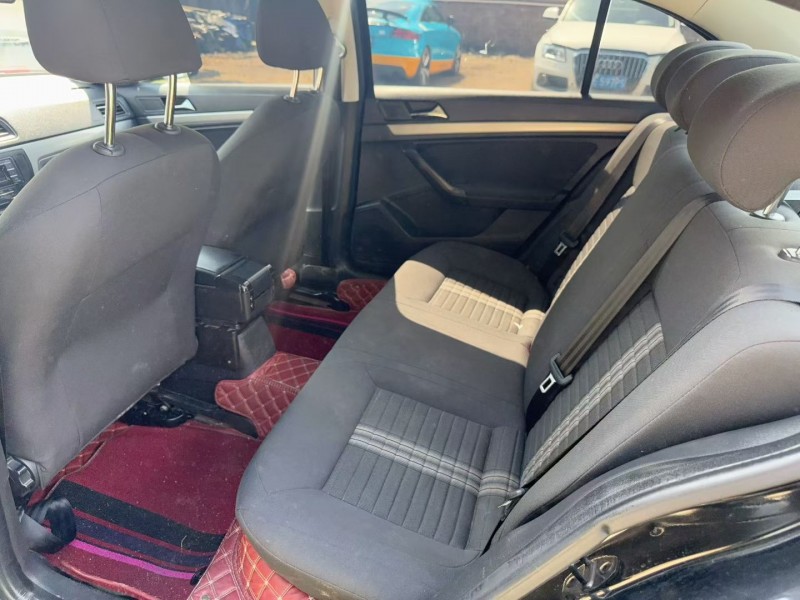 广州21年大众朗逸5