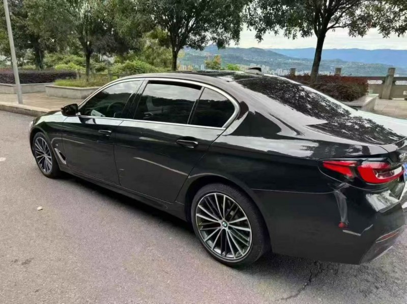 昭通22年宝马5系7