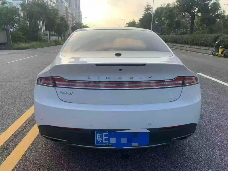 珠海20年林肯MKZ9