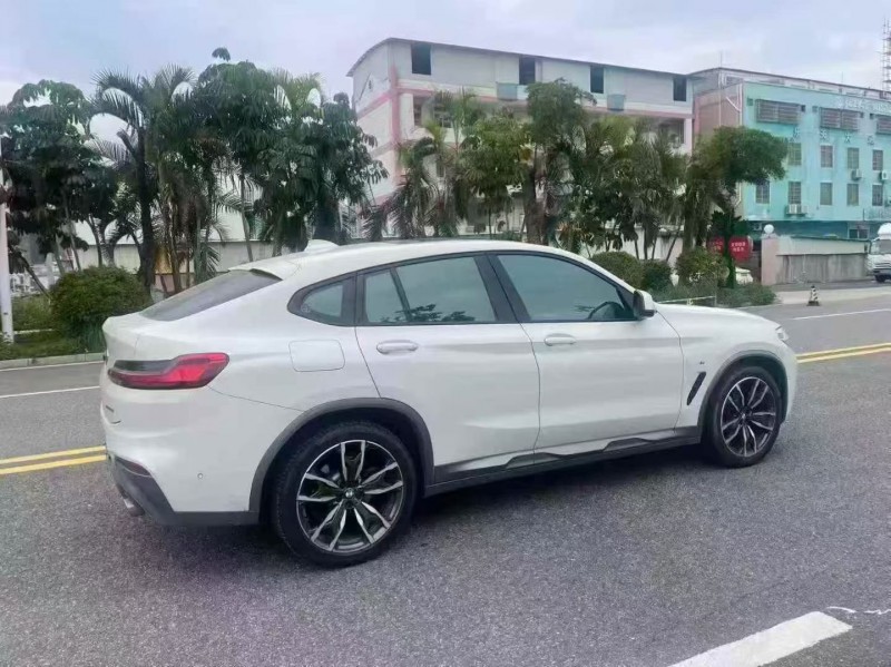 珠海19年宝马X47