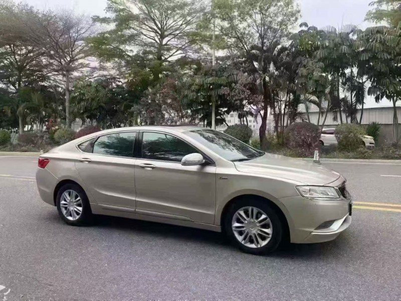 汕头17年吉利博瑞2