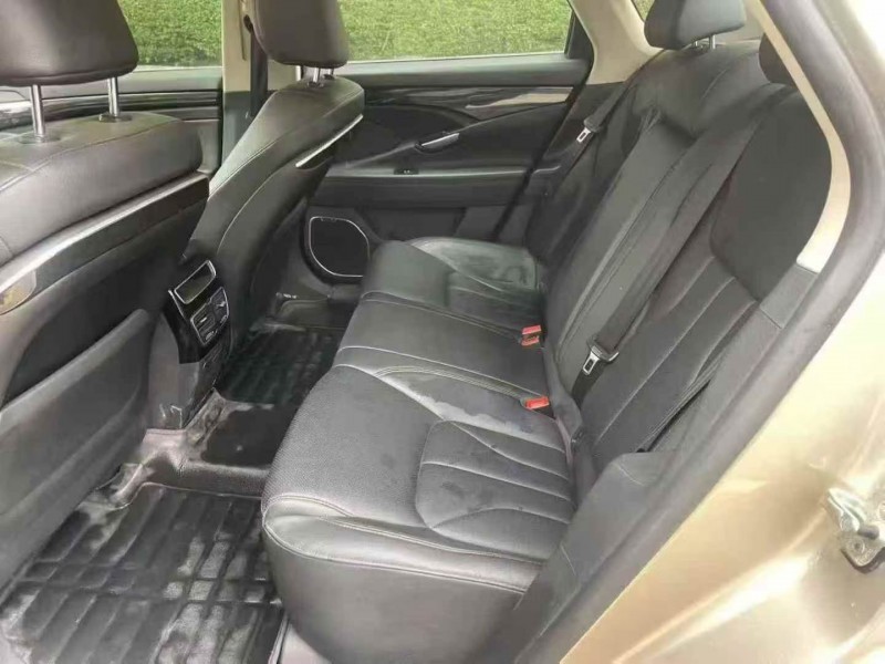 汕头17年吉利博瑞5