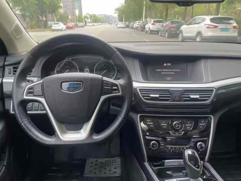 汕头17年吉利博瑞6