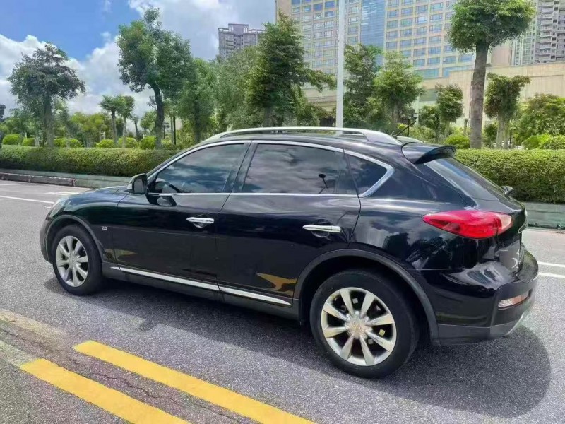 韶关17年英菲尼迪QX507