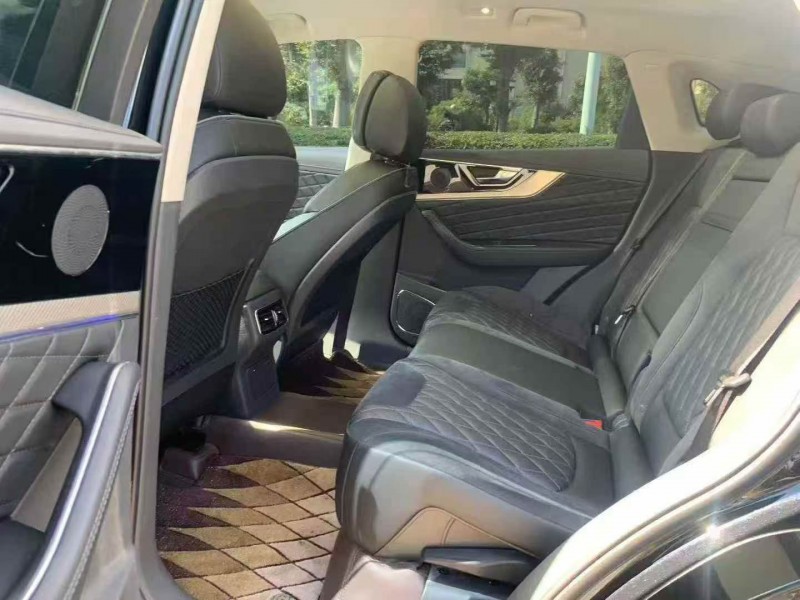 深圳20年红旗HS55