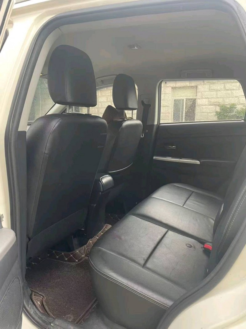 漳州13年三菱劲炫5