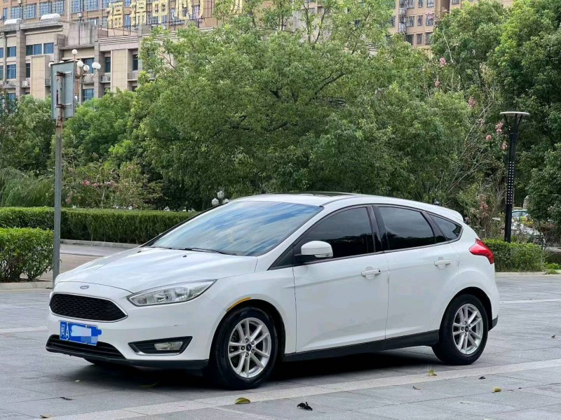 漳州16年福特福克斯2