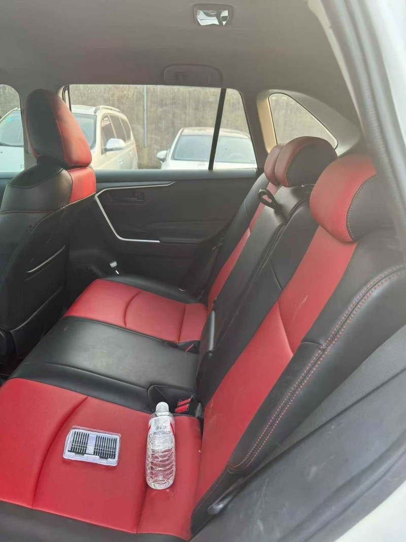 平顶山21年丰田RAV4荣放5