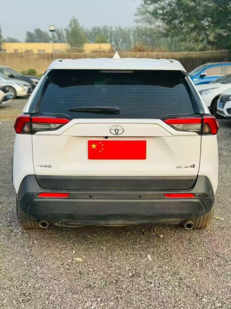 平顶山21年丰田RAV4荣放9