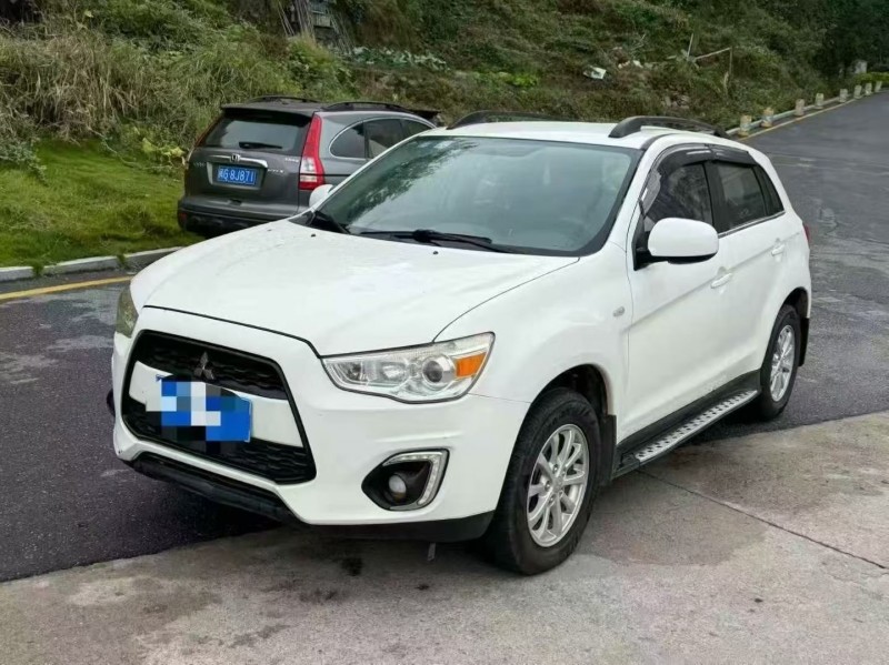 三明14年三菱劲炫2