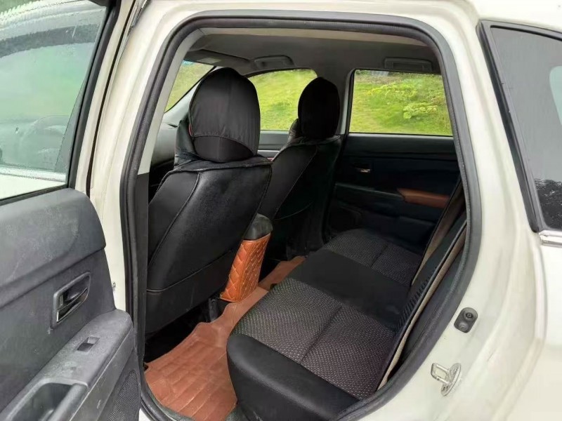 三明14年三菱劲炫6