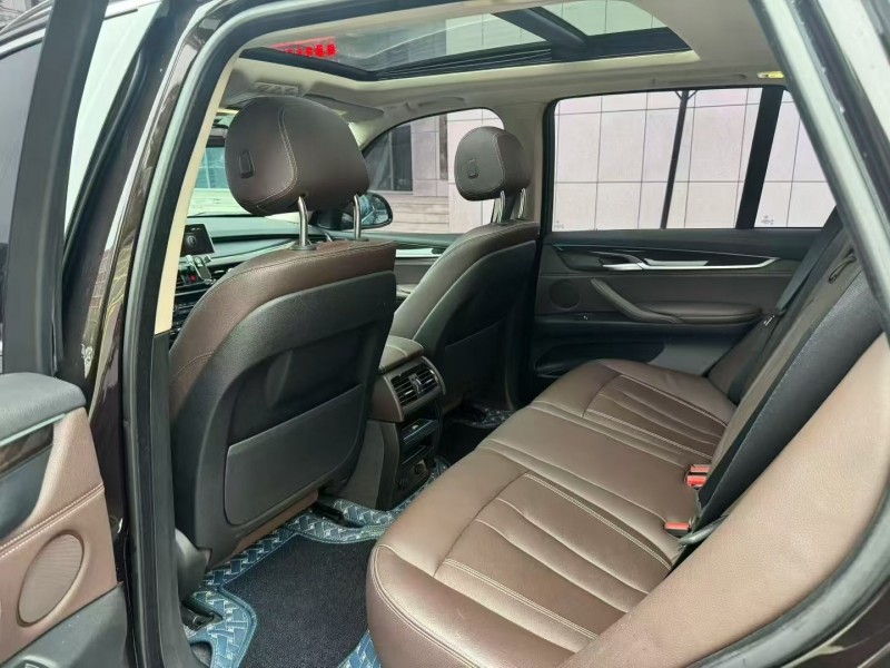 淄博17年宝马X56