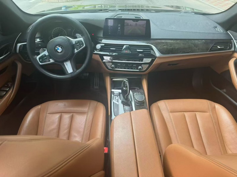 保定19年宝马5系5