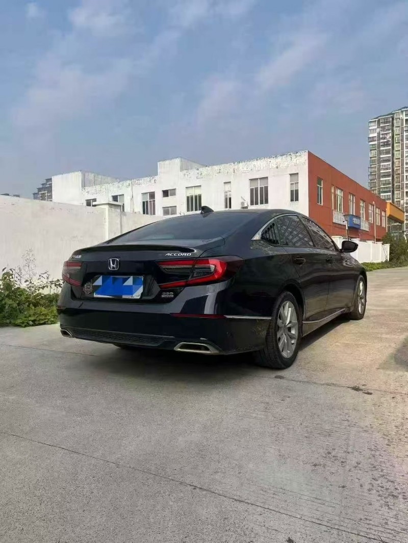 九江23年本田雅阁7