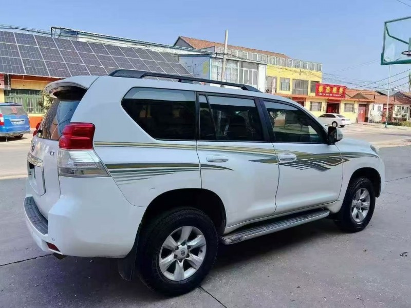 青岛11年丰田普拉多7