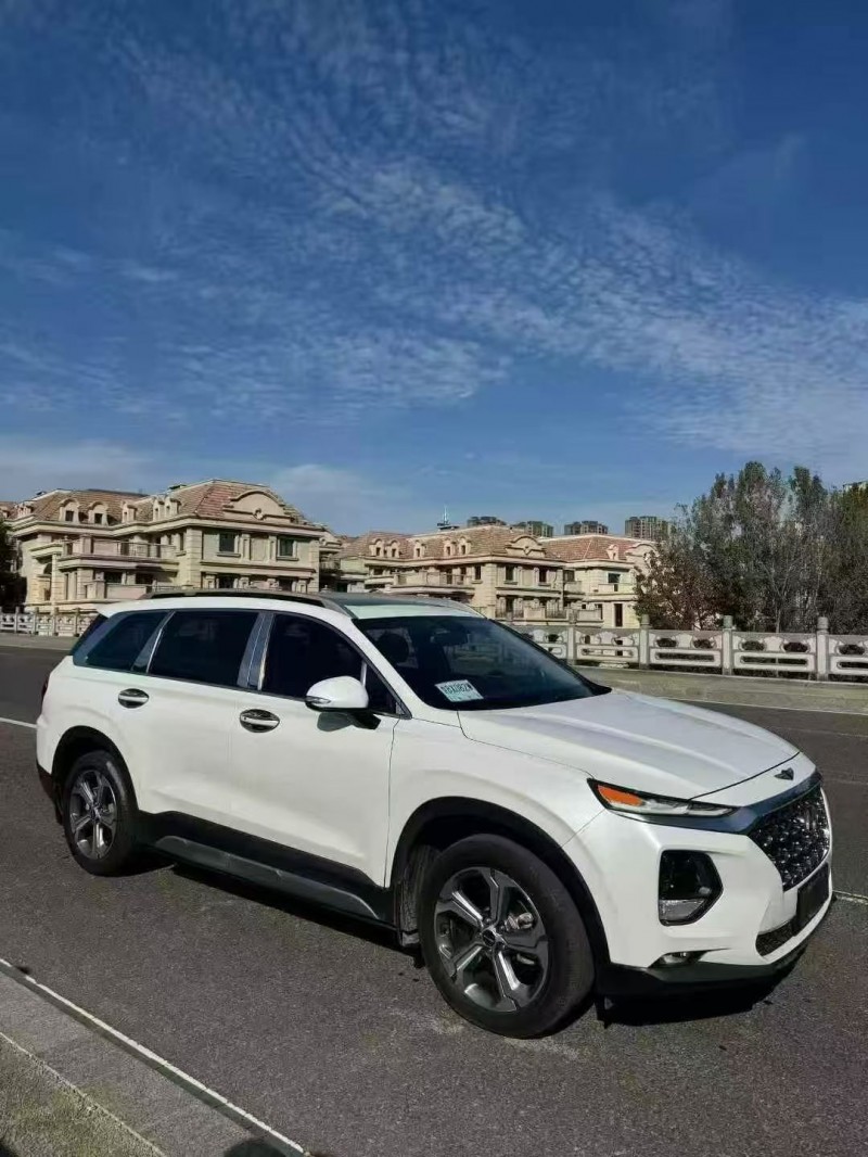 枣庄19年现代新胜达2