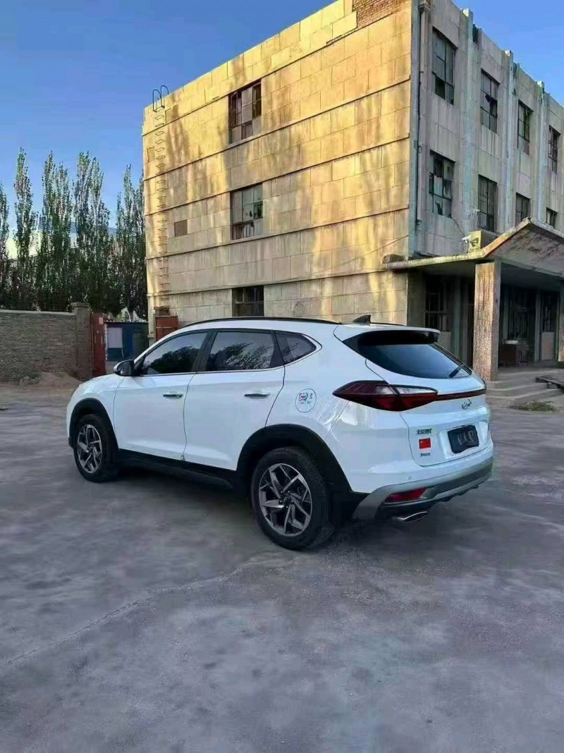 天水19年现代途胜8